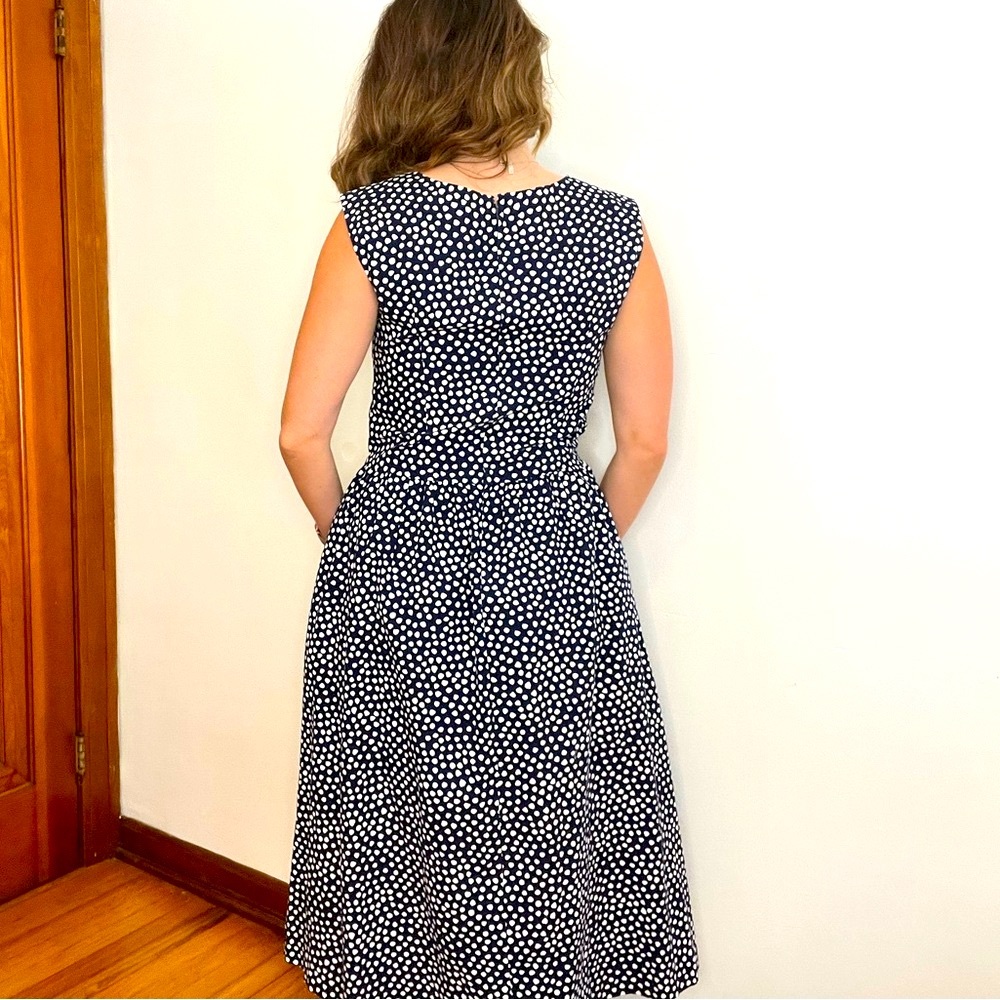 Lanz Vintage 1970s Elegant Navy Blue and White Polka Dot Dress - Picture 3 of 13
